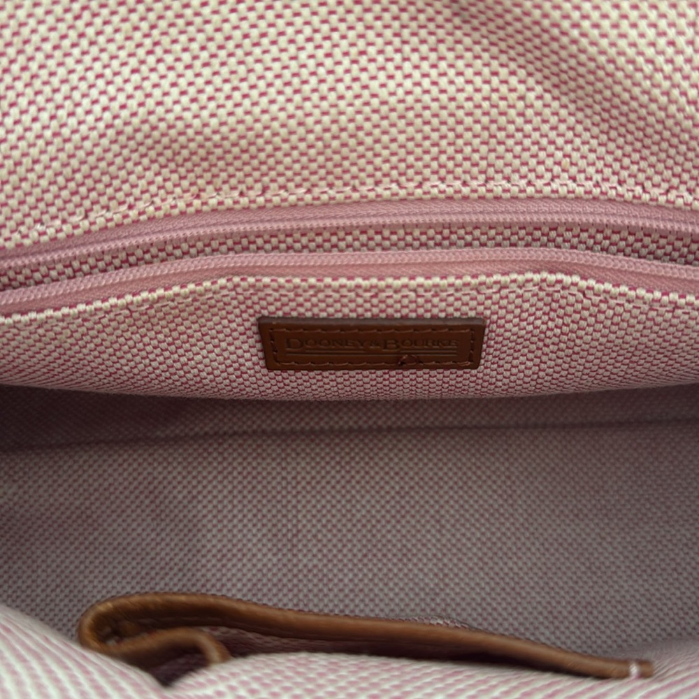 Dooney & Bourke All Weather Leather Bag excellent condition. - Picture 6 of 8